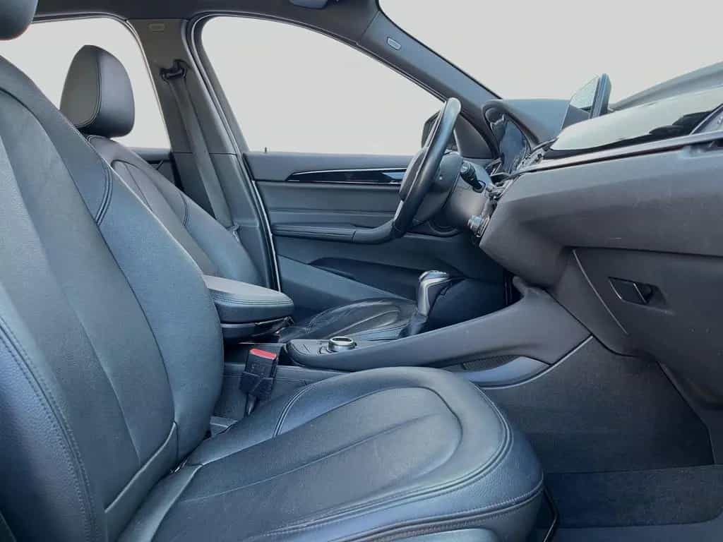 BMW X1 xDrive20d Automatik Leder Navi LED PANO PDC 11/2017-photo-16