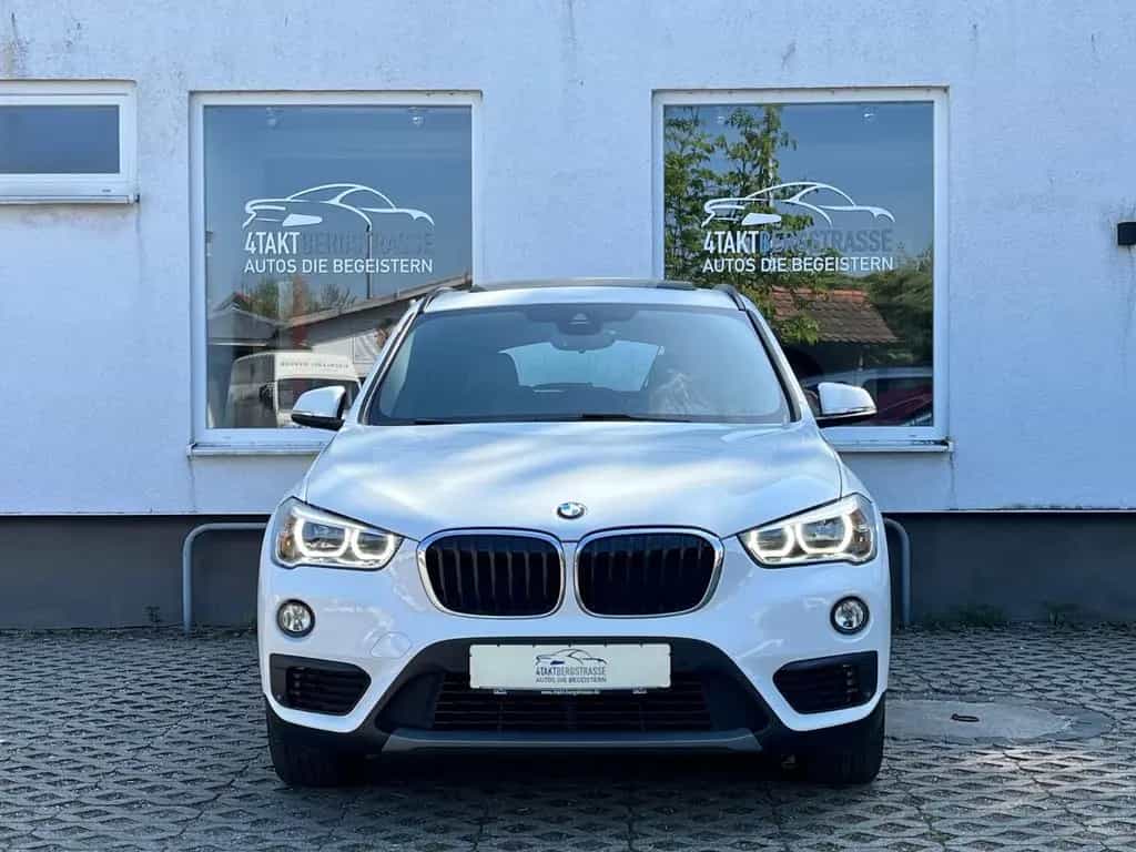 BMW X1 xDrive20d Automatik Leder Navi LED PANO PDC 11/2017-photo-2