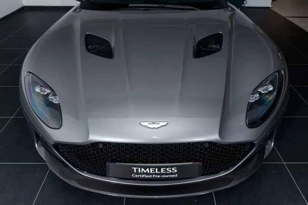 Aston Martin DBS Superleggera Coupé 5.2 V12 11/2018-photo-32
