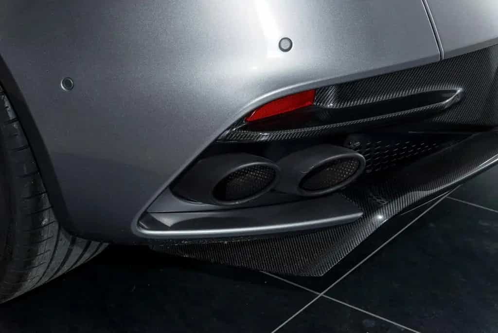 Aston Martin DBS Superleggera Coupé 5.2 V12 11/2018-photo-45
