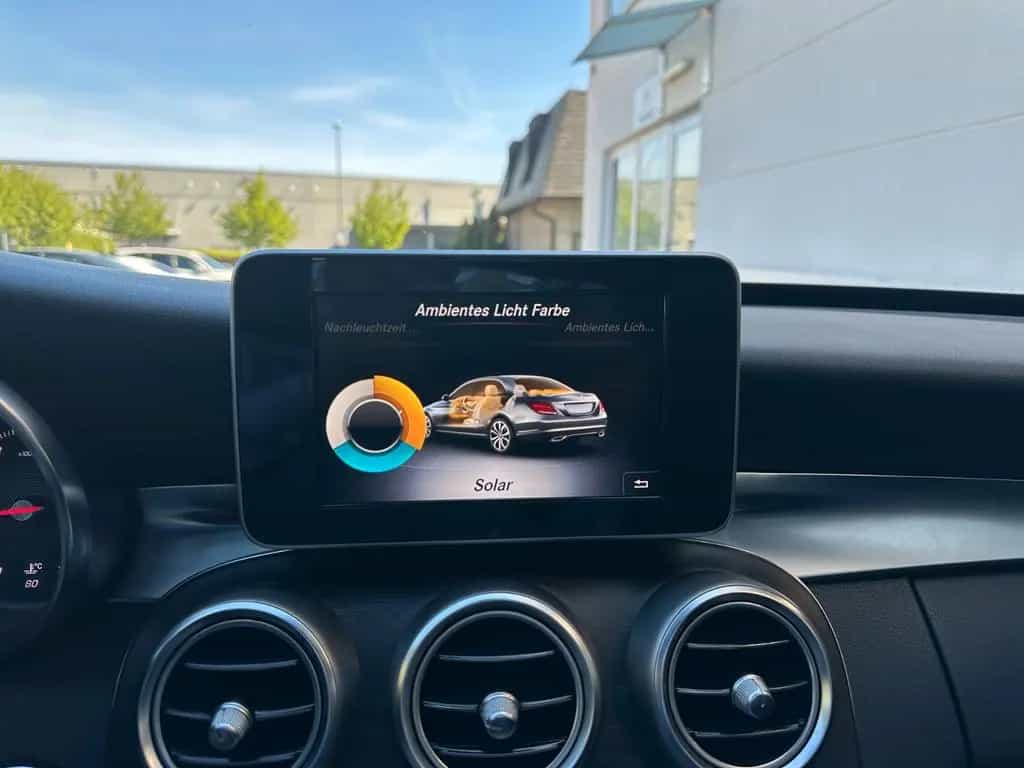 Mercedes-Benz C-Class 300 AMG-LINE LED CARPLAY BURMESTER PANO 360° 02/2018-photo-24