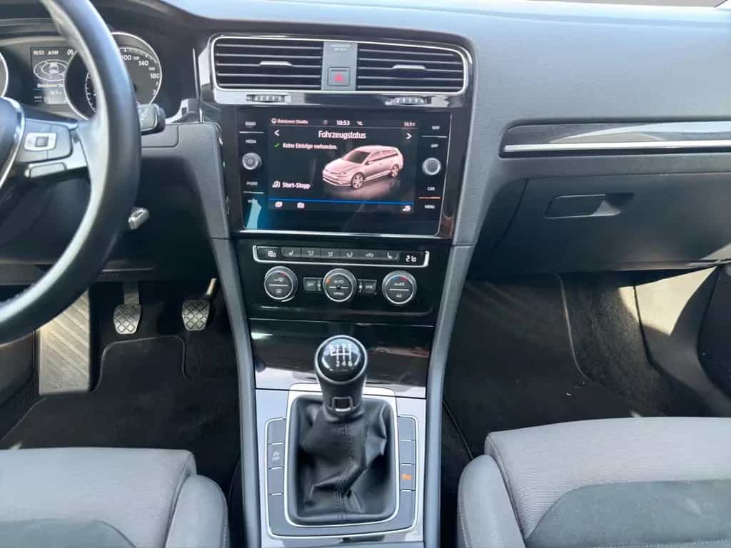Volkswagen Golf VII Variant Highline AHK LED NAVI ACC SHZ 05/2020-photo-17