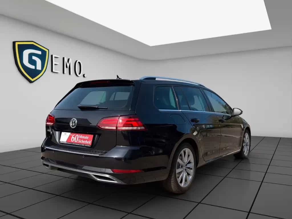 Volkswagen Golf VII Variant Highline AHK LED NAVI ACC SHZ 05/2020-photo-7