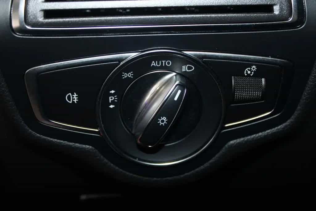 Mercedes-Benz C 200 T 9-G Tronic Avantgarde MHEV LED AHK CAM 07/2019-photo-27
