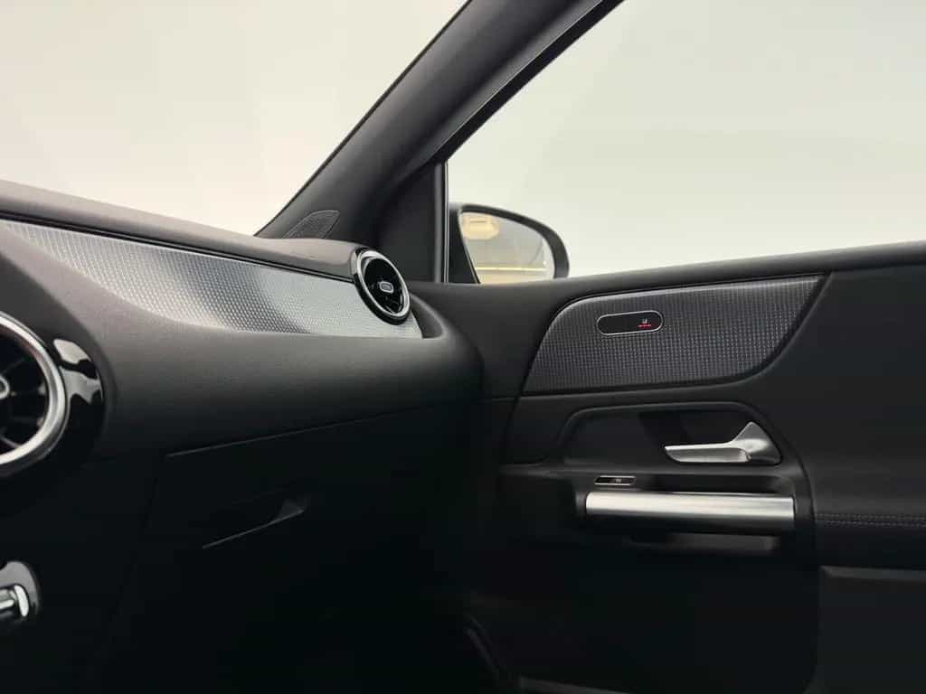 Mercedes-Benz B 250 *PROGRESSIVE*NIGHT-LED-AHK-MBUX-R.KAM-SPUR 07/2019-photo-41