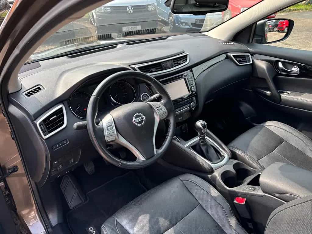 Nissan Qashqai Tekna! 1.6, Navi, 360° Kamera, Panorama 07/2015-photo-13