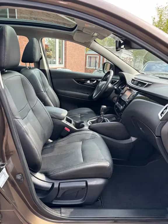 Nissan Qashqai Tekna! 1.6, Navi, 360° Kamera, Panorama 07/2015-photo-15