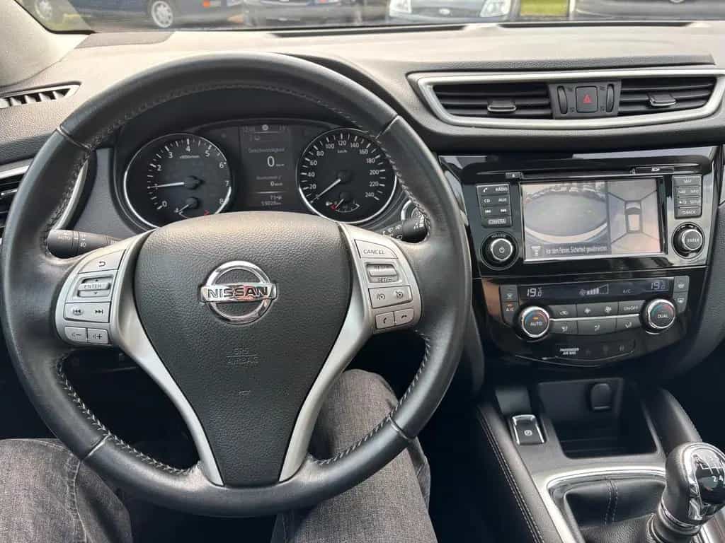 Nissan Qashqai Tekna! 1.6, Navi, 360° Kamera, Panorama 07/2015-photo-20
