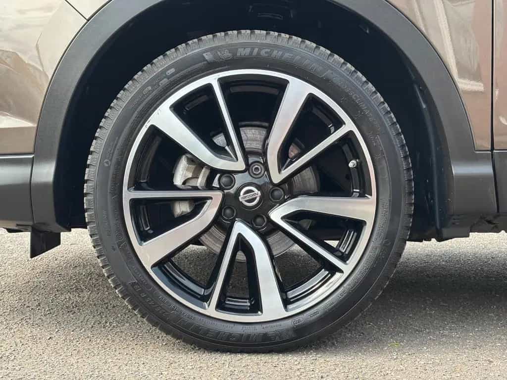 Nissan Qashqai Tekna! 1.6, Navi, 360° Kamera, Panorama 07/2015-photo-25