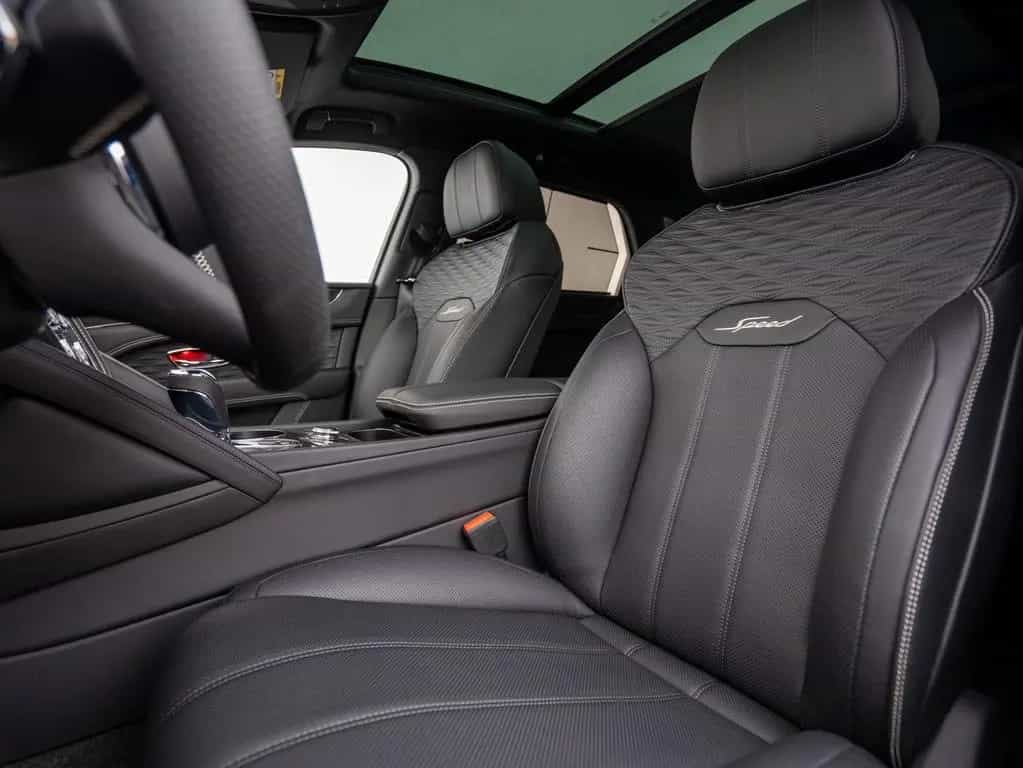 Bentley Bentayga Speed V8 03/2026-photo-16