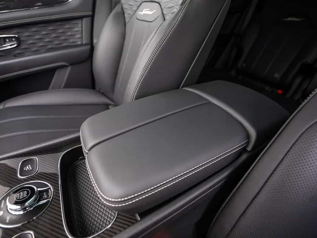 Bentley Bentayga Speed V8 03/2026-photo-20