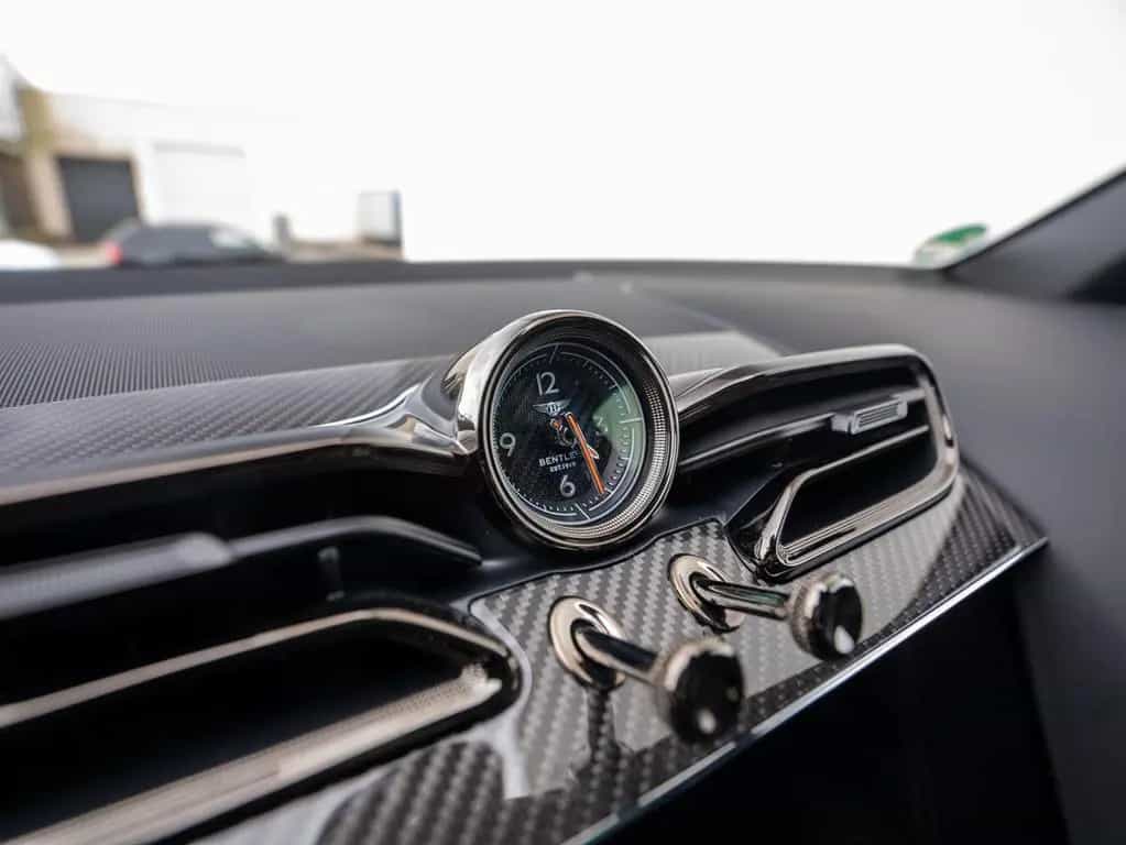 Bentley Bentayga Speed V8 03/2026-photo-23