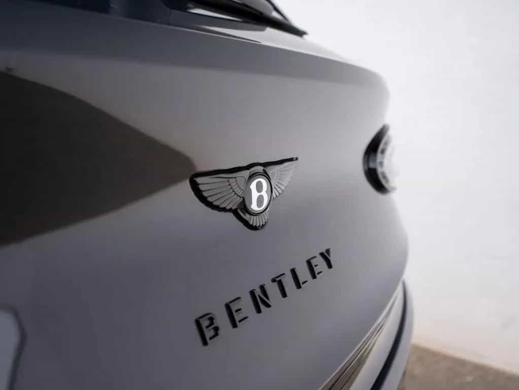 Bentley Bentayga Speed V8 03/2026-photo-32