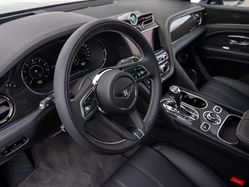Bentley Bentayga Speed V8 03/2026-photo-41