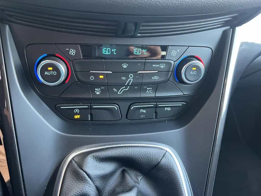Ford Grand C-Max Grand C-MAX Titanium/AHK/1HAND 12/2016-photo-20