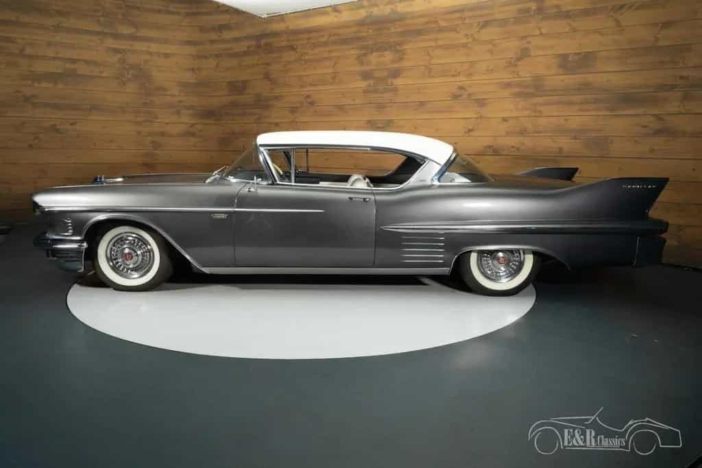 Cadillac Series 62 Coupe de Ville Coupe | 1958 01/1958-photo-14