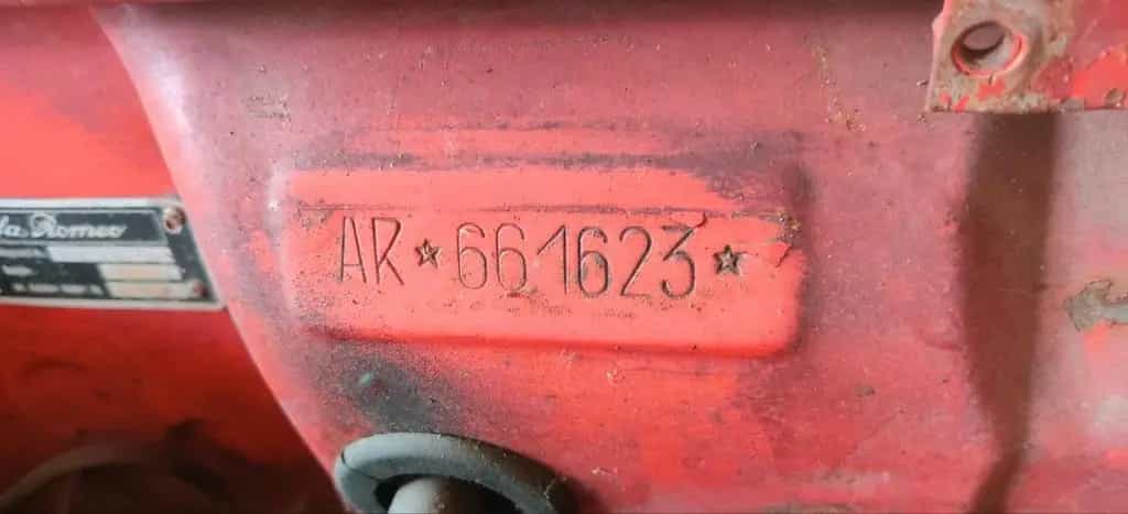 Alfa Romeo Spider 1600 Duetto (AR105.03) 01/2026-photo-1