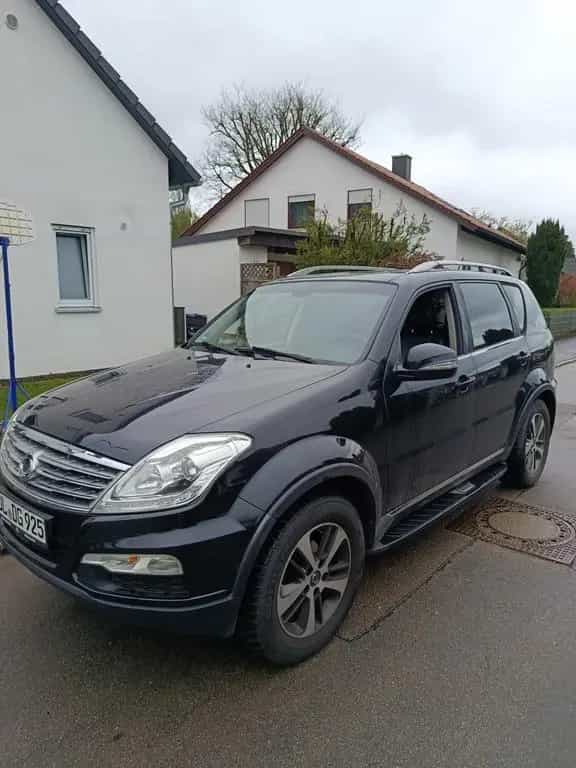 Ssangyong Rexton 2.2 Diesel e-XDi 220 Executive 4WD Au... 02/2016-photo-0