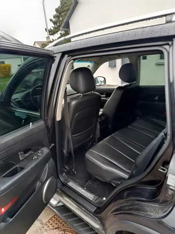 Ssangyong Rexton 2.2 Diesel e-XDi 220 Executive 4WD Au... 02/2016-photo-4