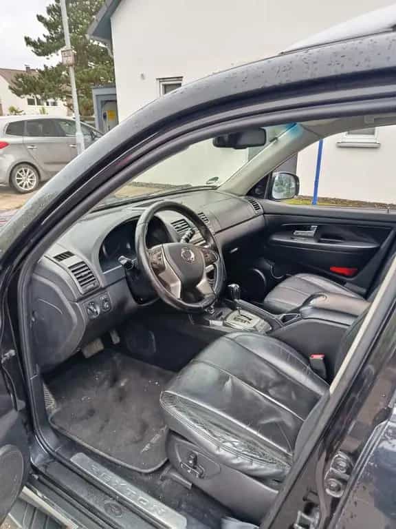 Ssangyong Rexton 2.2 Diesel e-XDi 220 Executive 4WD Au... 02/2016-photo-5