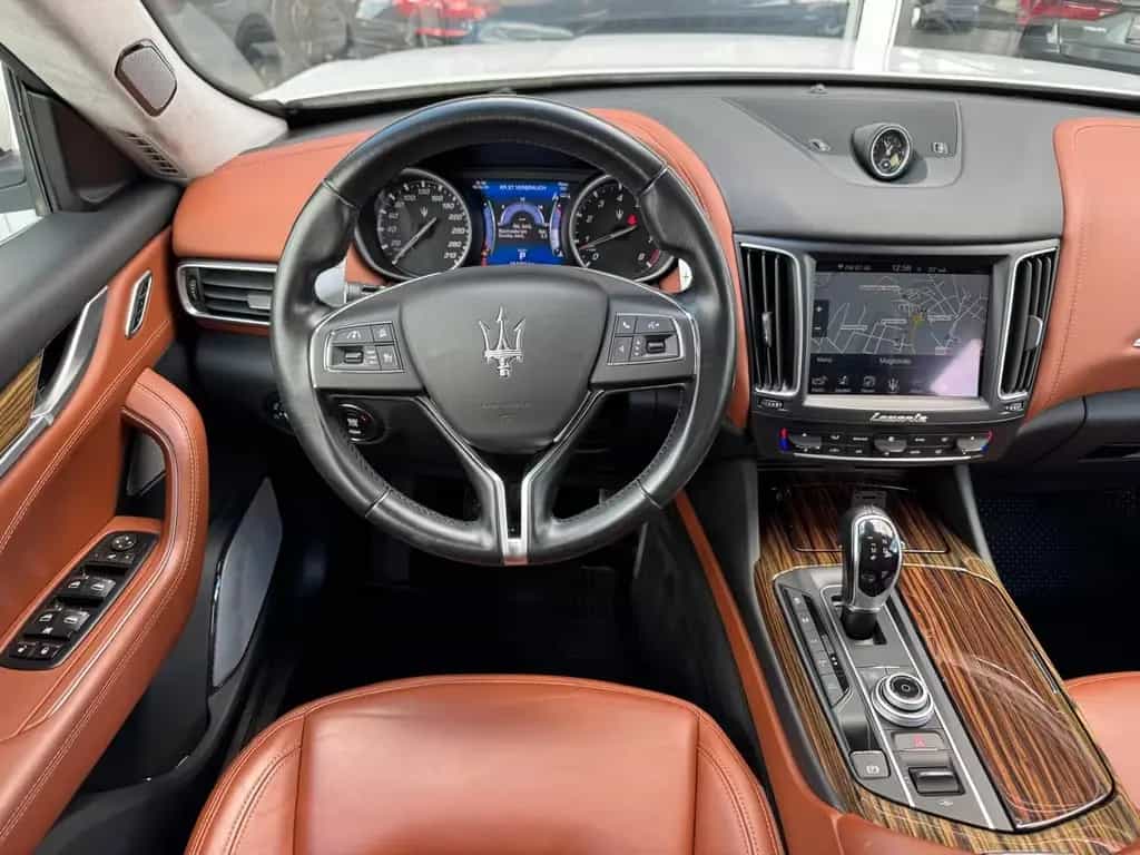 Maserati Levante S Q4 Biturbo* Gran Sport 4X4*ACC*LED. 07/2016-photo-16