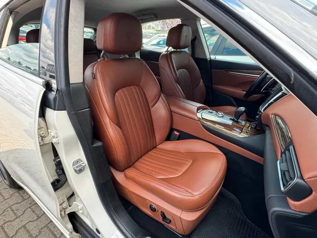 Maserati Levante S Q4 Biturbo* Gran Sport 4X4*ACC*LED. 07/2016-photo-22