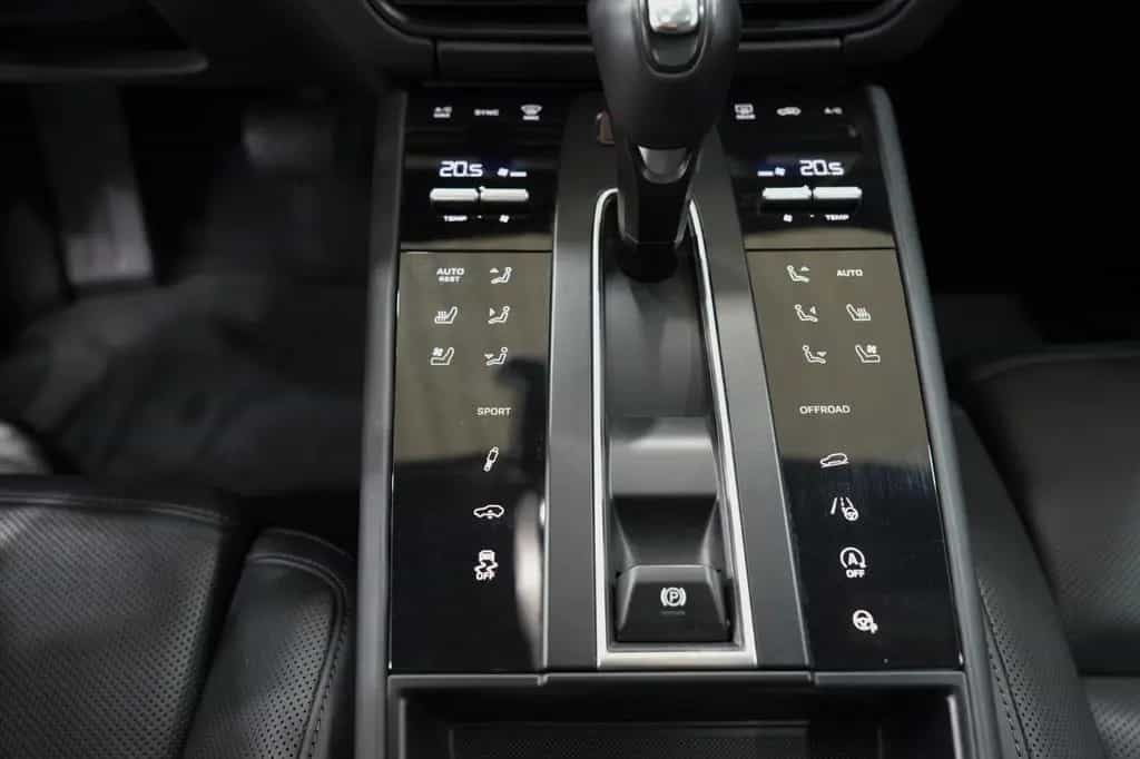 Porsche Macan S*CHRONO*LUFTFEDER.*PANO*14-WEGE*BOSE*1.HD 07/2023-photo-22