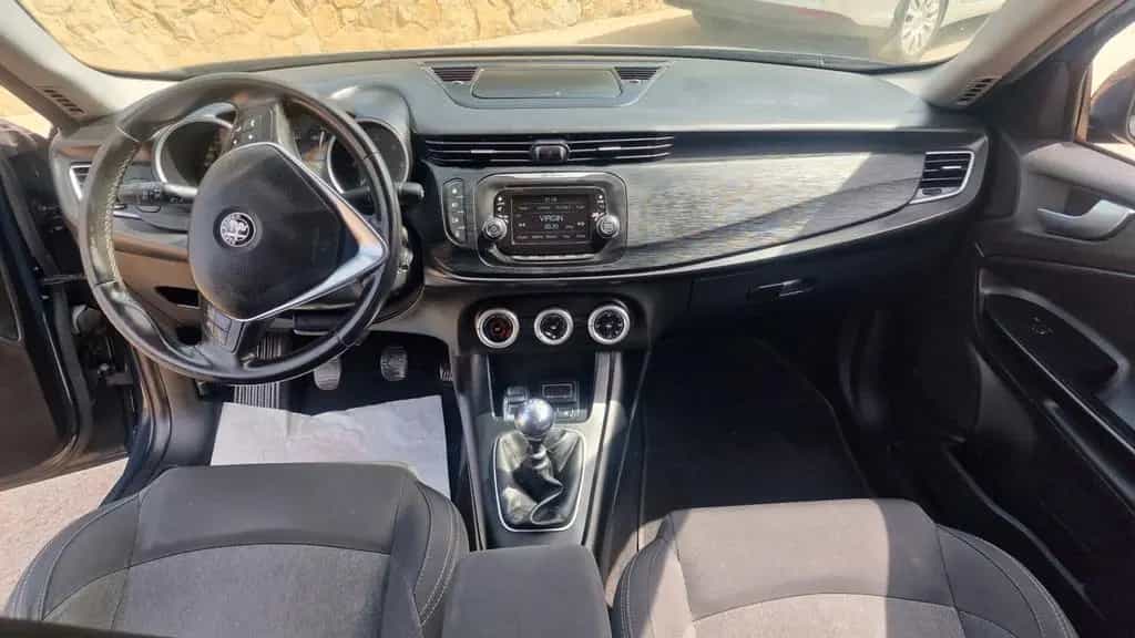 Alfa Romeo Giulietta 1.6 JTDm 120 CV Business 07/2017-photo-8