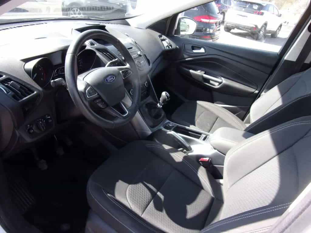 Ford Kuga ALU, Winter Paket, AHK schwenk , Parkass. 01/2019-photo-3
