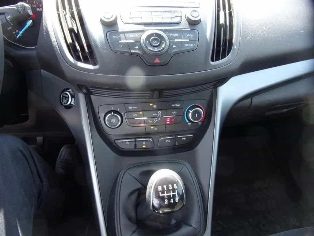 Ford Kuga ALU, Winter Paket, AHK schwenk , Parkass. 01/2019-photo-6