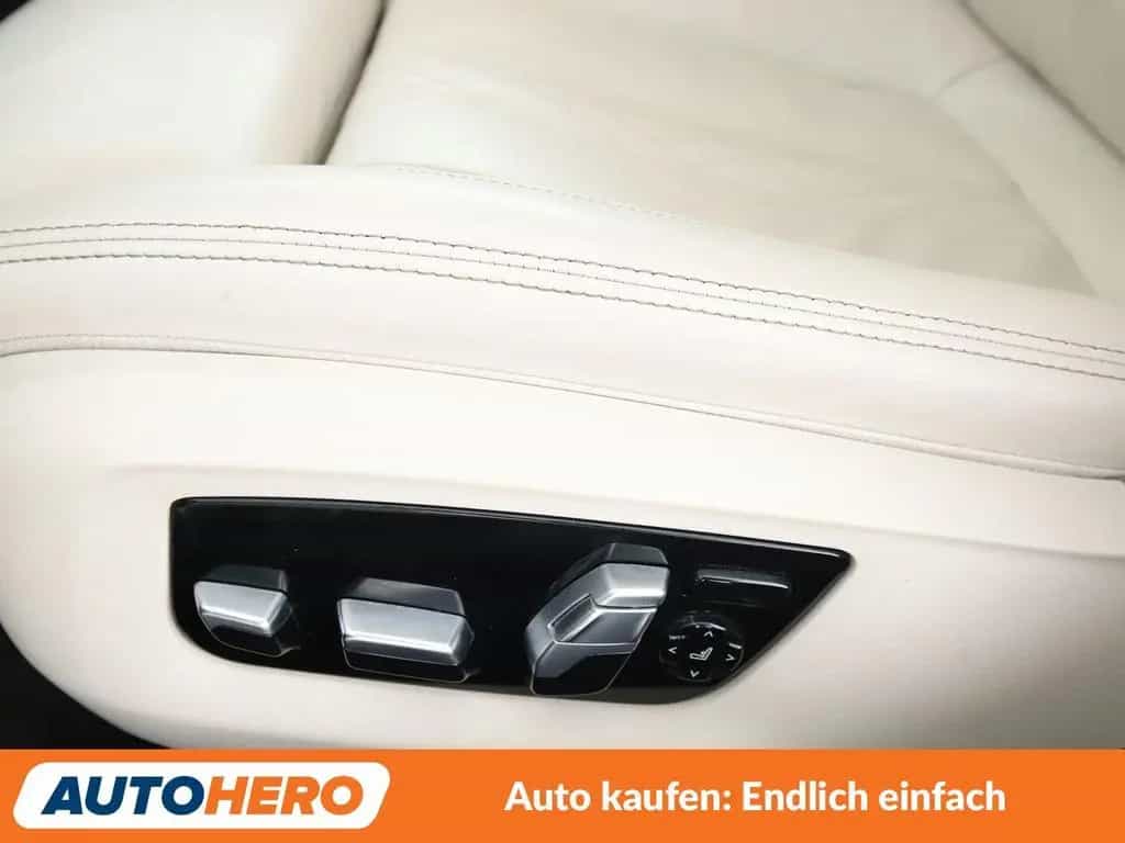 BMW 5 Series 530i Luxury Line Aut.*NAV*HUD*ACC*360CAM*PDC 03/2018-photo-26