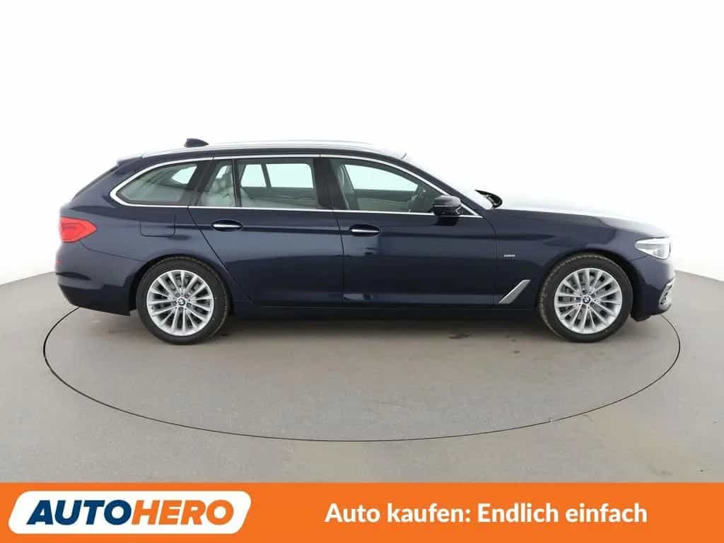 BMW 5 Series 530i Luxury Line Aut.*NAV*HUD*ACC*360CAM*PDC 03/2018-photo-4