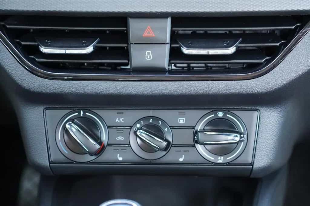 Skoda Kamiq Active MIT 2 JAHREN GARANTIE !!! 02/2020-photo-9