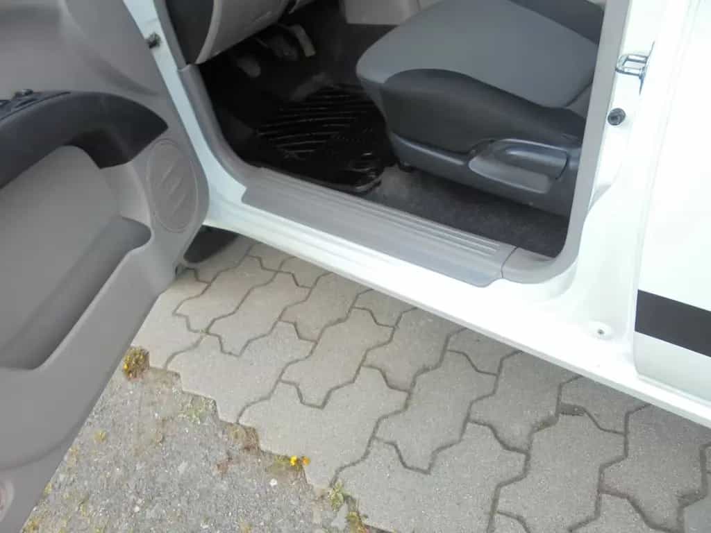 Mitsubishi L200 2.5 DI - D Hardtop KLIMA AHK 70 Tkm!! 08/2015-photo-17