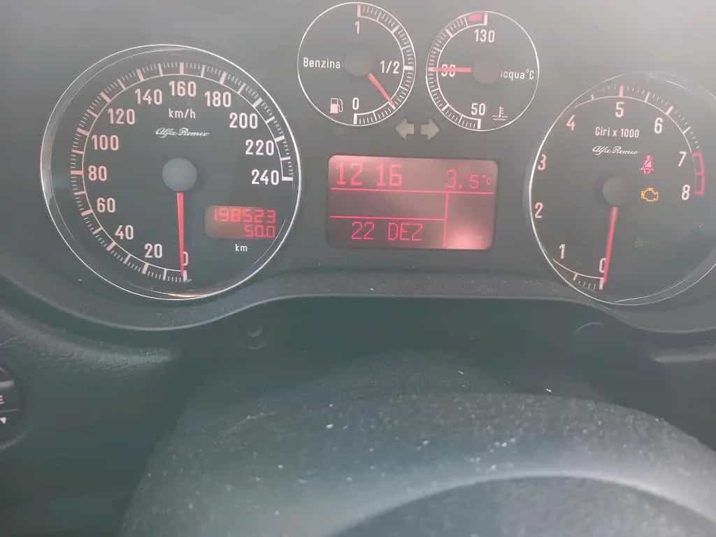 Alfa Romeo 147 TÜV neu 06/2006-photo-6