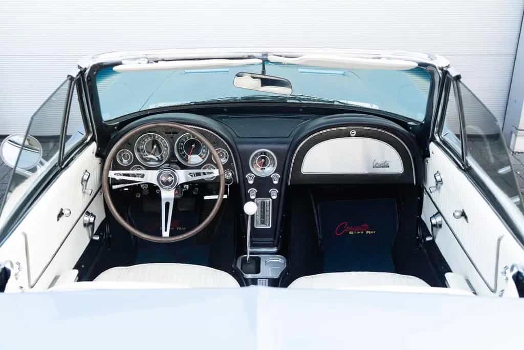 Corvette C2 Stingray Cabrio 327 cui 365PS H-Zulassung 02/1964-photo-13