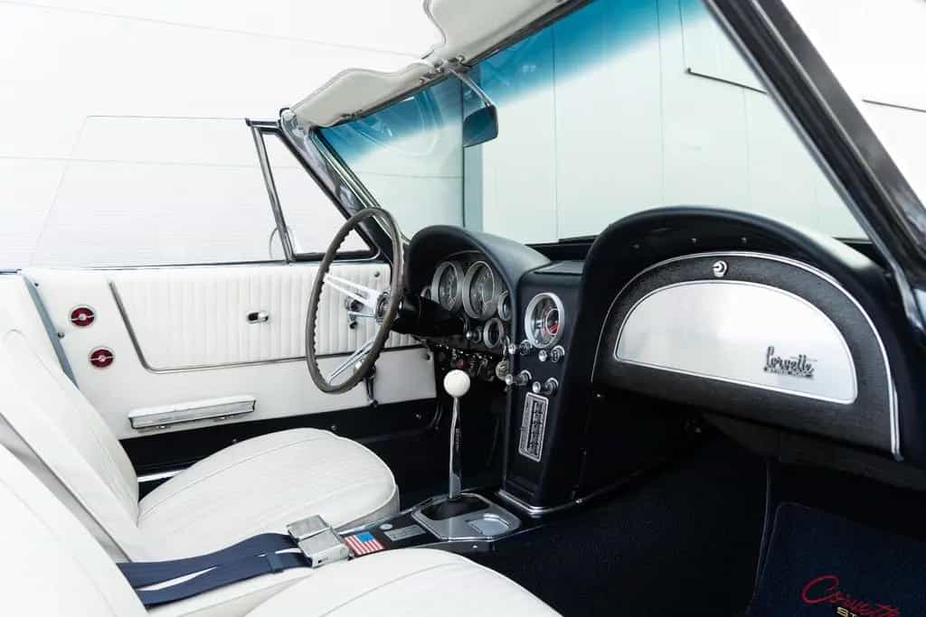 Corvette C2 Stingray Cabrio 327 cui 365PS H-Zulassung 02/1964-photo-35