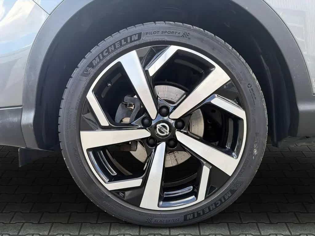 Nissan Qashqai 1.3 DIG-T TEKNA+KAMERA+SPURHALTE+LED 12/2019-photo-9