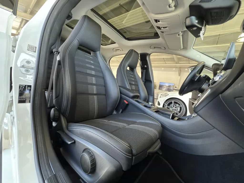 Mercedes-Benz GLA 200 Urban LED*PANO*SHZ*PDC 08/2017-photo-22