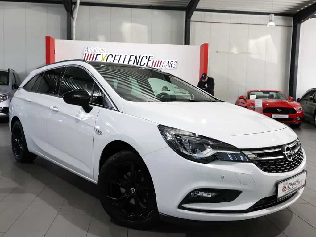 Opel Astra K ST 1.4 T ULTIMATE OPC-LINE SPORT BLACK 01/2019-photo-1