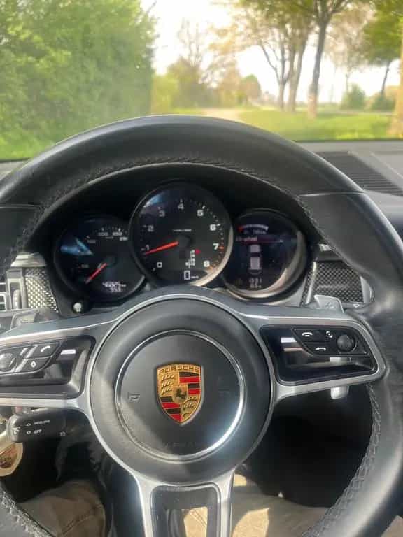 Porsche Privat verkauf ! WUNDERSCHÖNE PORSCHE Macan 12/2020-photo-20