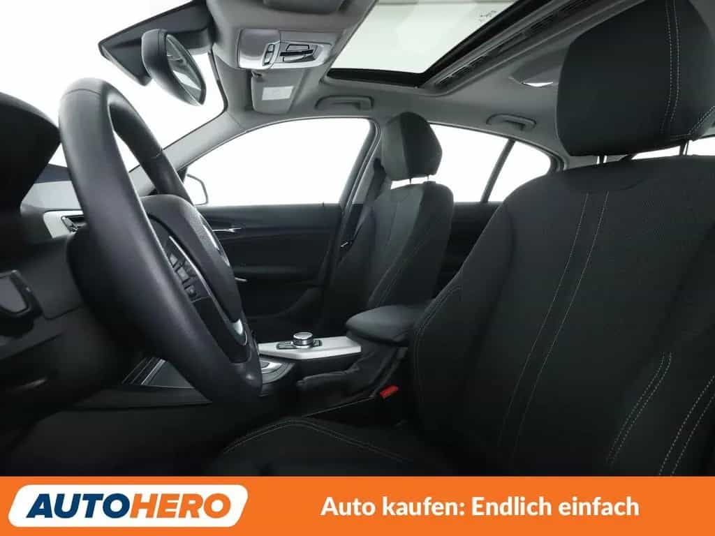 BMW 1 Series 118i Advantage Aut.*NAVI*LED*TEMPO* 11/2018-photo-9