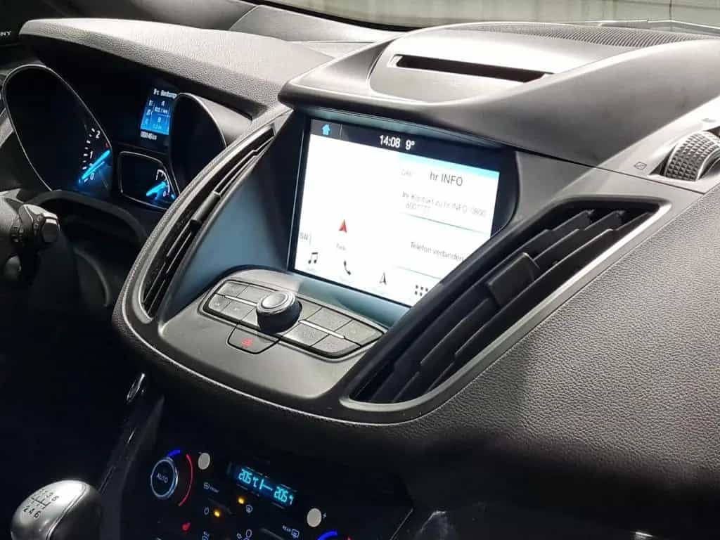 Ford Kuga 1.5 EcoBoost ST-Line*XENON*DAB* 04/2019-photo-4