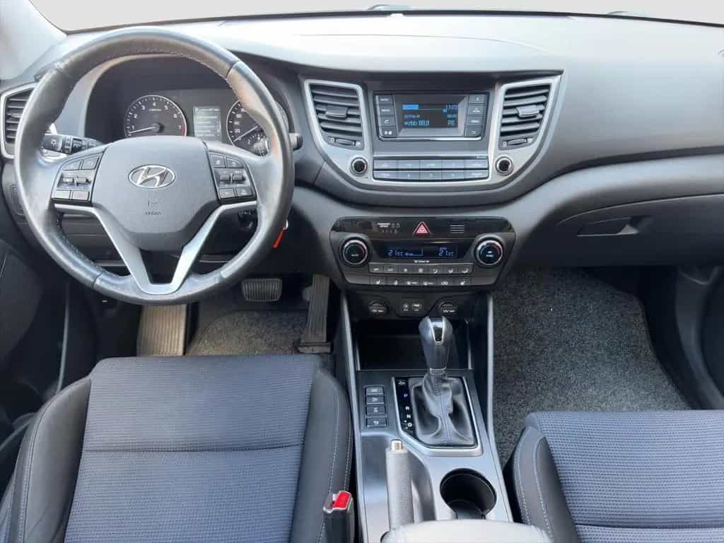 Hyundai TUCSON TREND 1.6 T-GDI *ALLRAD*SITZHZG*KLIMA* 10/2016-photo-9