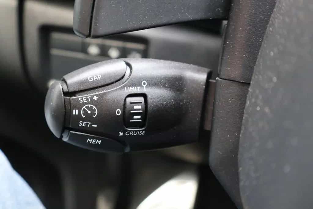 Citroën C5 Aircross 1.6 PureTech automatik Shine | Origi 06/2019-photo-17