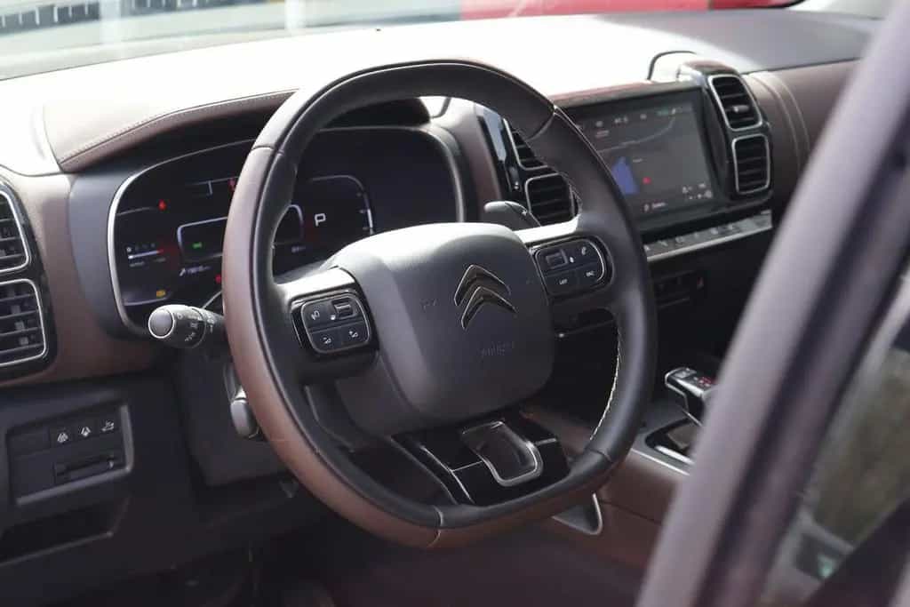 Citroën C5 Aircross 1.6 PureTech automatik Shine | Origi 06/2019-photo-5