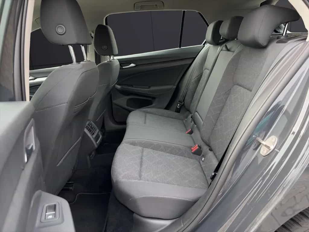 Volkswagen Golf VIII Lim. Life 08/2020-photo-9