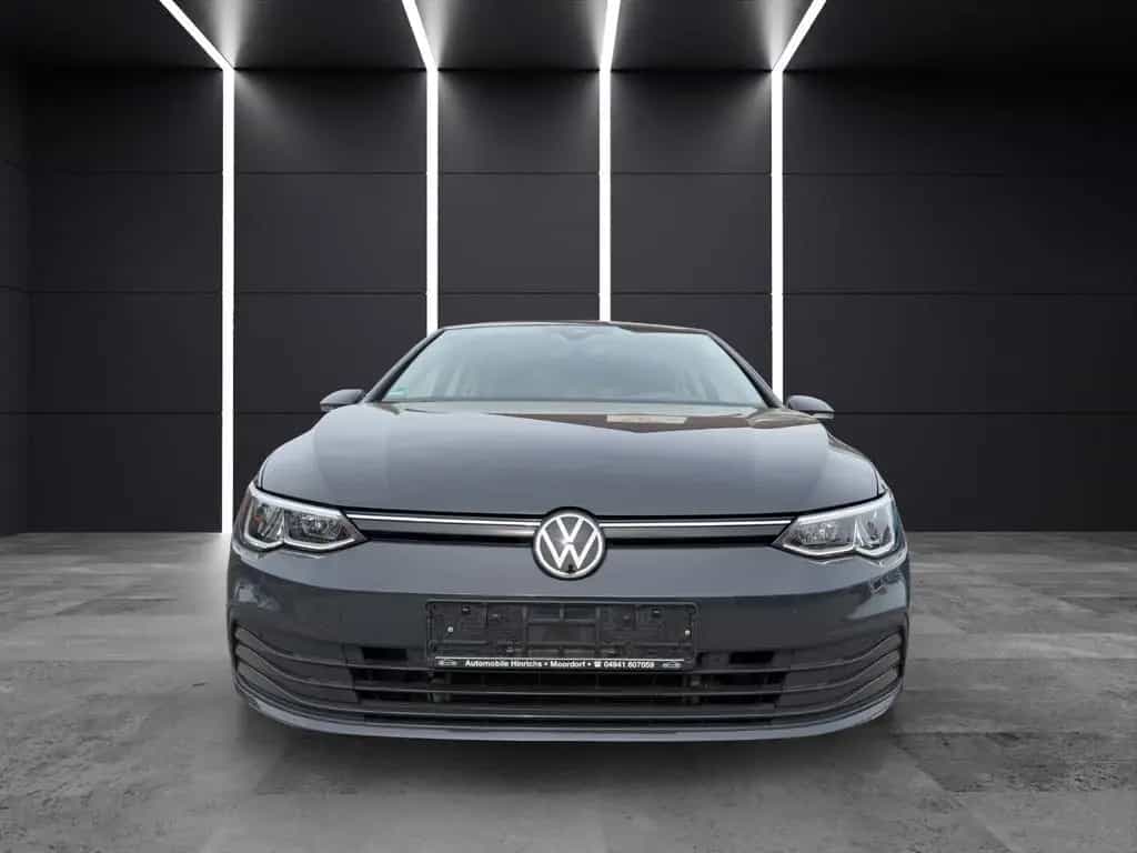 Volkswagen Golf VIII Lim. Life 08/2020-photo-1