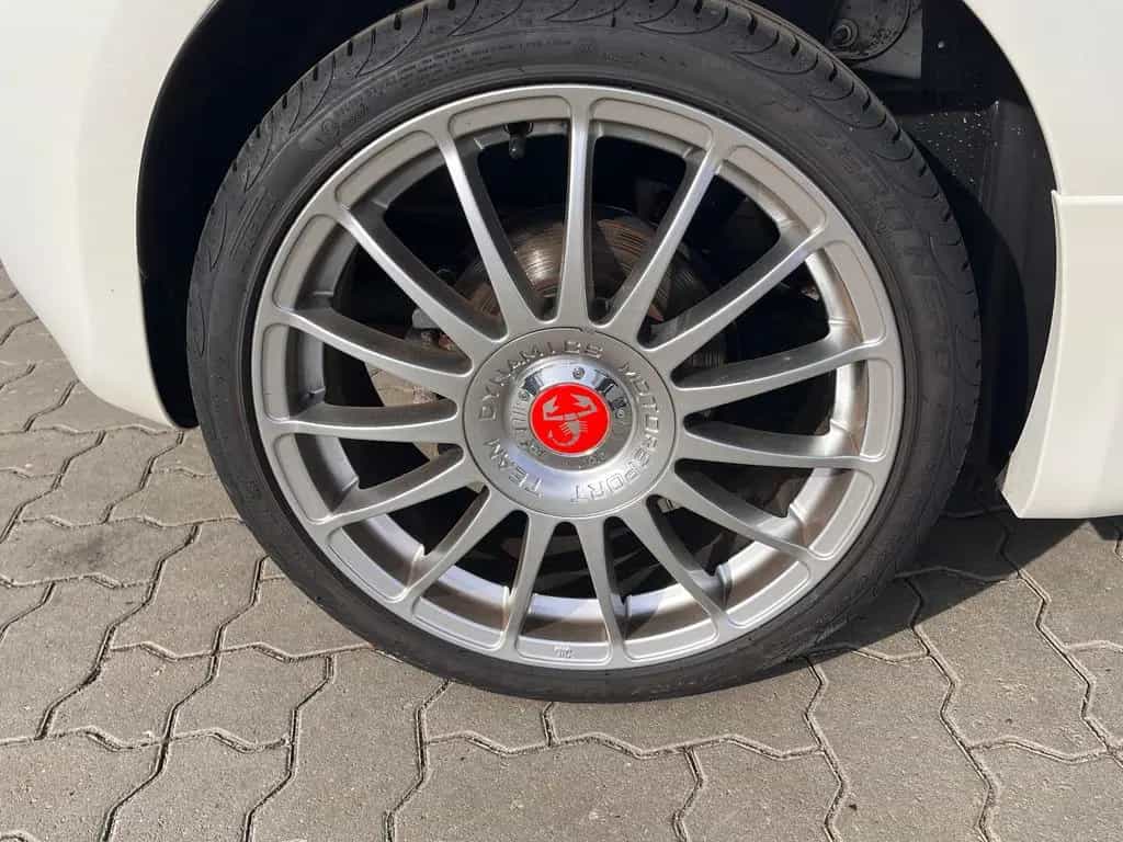Abarth 595C Cabrio 70th Anniversary 10/2019-photo-16