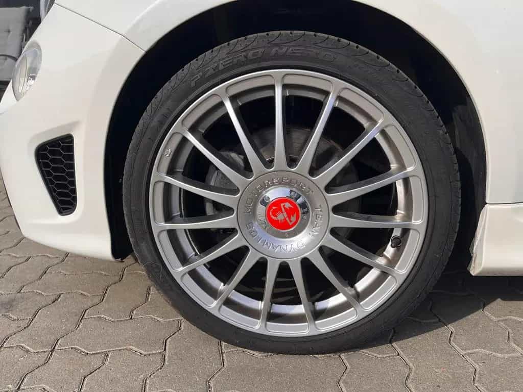 Abarth 595C Cabrio 70th Anniversary 10/2019-photo-17